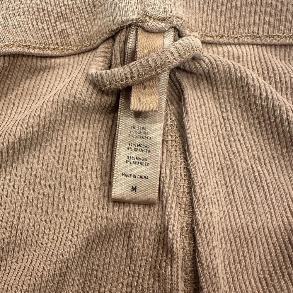Skims Brown Button-Up Pajama Set - Picture 2 of 3